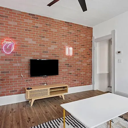 Center Of Little Italy #4 Apartment Cleveland Exterior photo